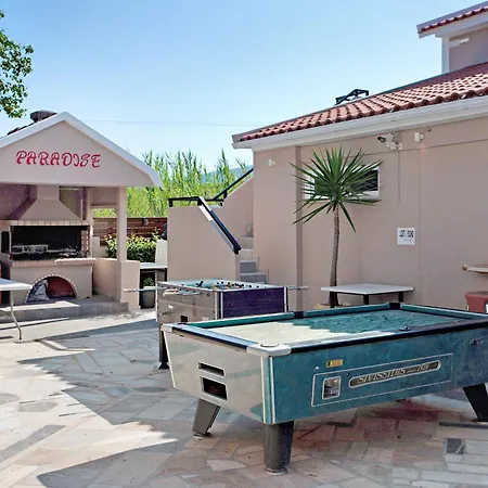 Апартаменты Paradise Standard 6 *