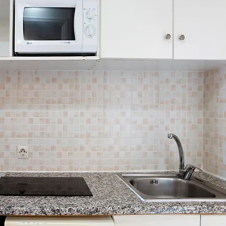 Paradise Standard 6 Apartment *